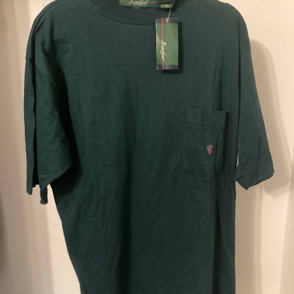 NWT Mens Size Large Ivanhoe casual green t shirt with front pocket and pony
